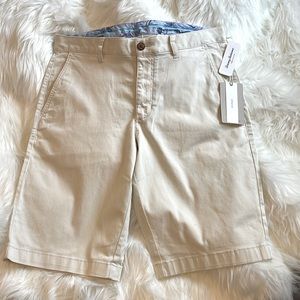 Tommy Bahama khaki size 33 shorts